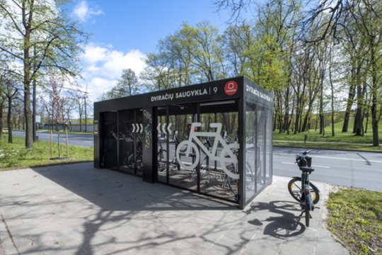 Sostinės gyventojai išrinko vietas naujoms dviračių saugykloms: paskelbė, kur jų bus daugiausiai