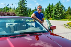 Kazlų Rūdos meras M. Varaška apie savo retro automobilį: „Dera akiplėšiškumas, elegancija, baugumas“