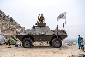 Talibanas raginamas paleisti Afganistano kalėjime laikomą pagyvenusių britų porą