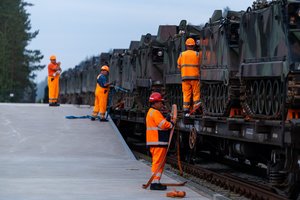 Tokio krovinio geležinkeliais dar niekada negabeno – vežė iš Panevėžio į Pabradę