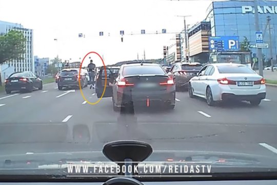 Dėmesio, vilniečiai vairuoja BMW: vienas vairuotojas jau sulaukė įtarimų, dar dviejų veiksmai vertinami