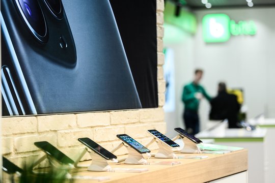 Dėl didesnio būsimo ES biudžeto gali šiek tiek brangti jūsų naujas būsimas telefonas