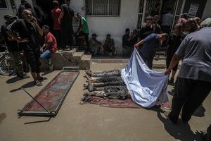 ES ragina Izraelį liautis žudyti Gazos Ruožo gyventojus pagalbos skirstymo punktuose