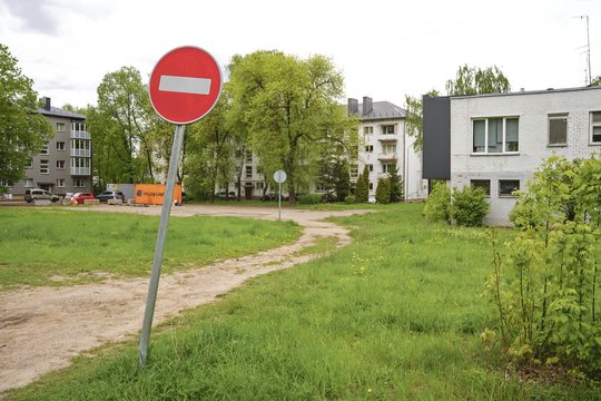 Planavo statyti namus ir prekybos centrą, bet sklypą Šeškinėje pardavė – viską pradės nuo balto lapo