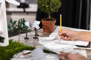 Kai tvarumas – tik deklaracijose: kaip atpažinti „žaliąjį“ akių dūmimą?