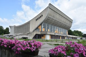 Legendinių Vilniaus sporto rūmų likimas – aiškus