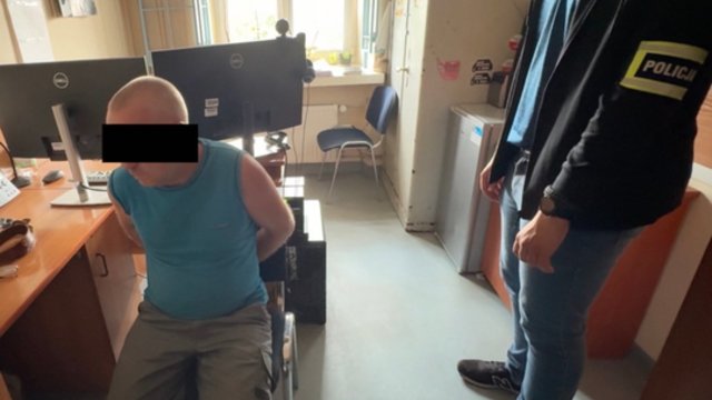 45 metų lietuvis įkliuvo Lenkijos policijai: nelegaliai gabeno migrantus