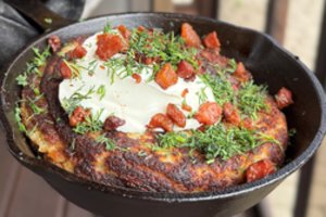 Bulviniai blynai su mėsa: taip kepant bus neapsakomai skanūs, traškūs ir gardžiai apskrudę 