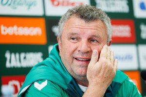 Apie pasitraukimą nekalbantis „Žalgirio“ treneris V. Čeburinas metė ir kozirį rusiškai – jis supranta lietuviškai