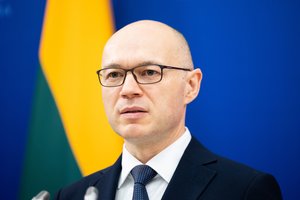 Susisiekimo ministrui E. Sabučiui G. Palucko skandalai problemų nekelia: „Mano pasitikėjimą turi“