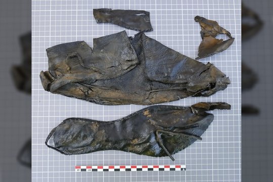 Šimtai batų ir kitų radinių – Europos sostinėje aptiko gausius viduramžių pėdsakus