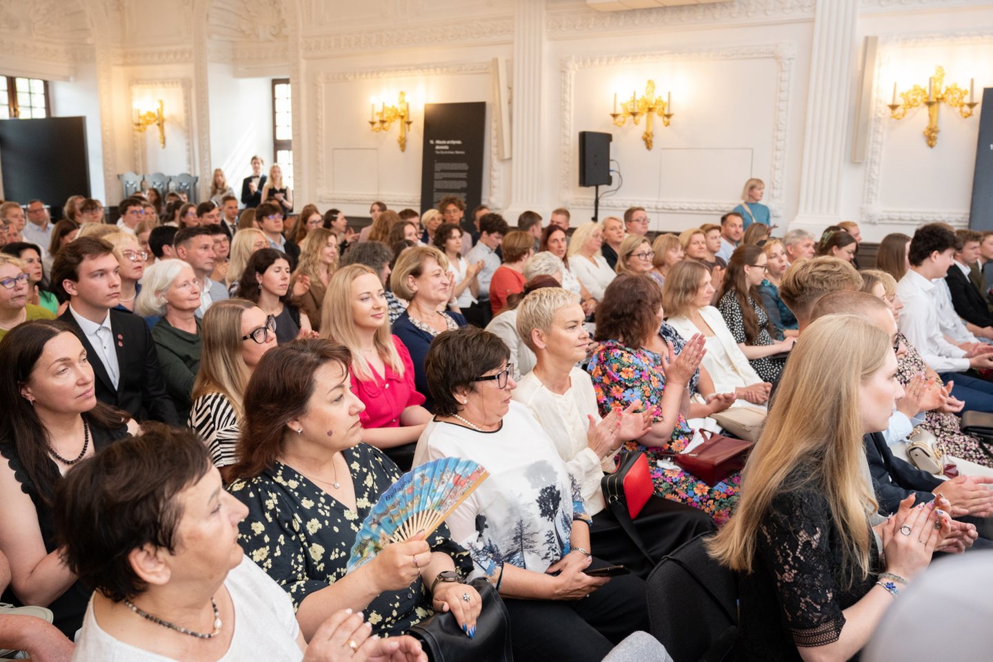 Kaunas išlieka lyderiu švietimo srityje. Tai patvirtina šių metų abiturientų valstybinių brandos egzaminų rezultatai – net 1113 šimtukų.