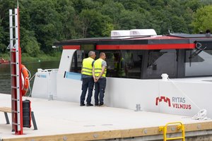 Skelbia, kada elektriniu laivu Vilniuje plukdys nemokamai – tam skyrė vieną dieną