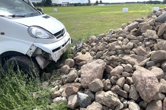 Pasieniečių tarnybiniai šunys netoli sienos su Lenkija susekė ir padėjo sulaikyti 16-os neteisėtų migrantų grupę