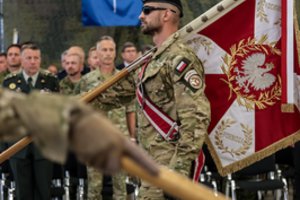 Lenkija kitais metais gynybai planuoja išleisti 5 proc. BVP