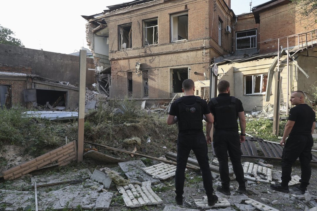 Charkive aidėjo nauji Rusijos dronų ir raketų smūgiai: neišvengta sužeistųjų
