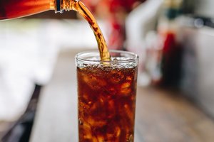 Siūlys metams atidėti naujo cukraus mokesčio įsigaliojimą