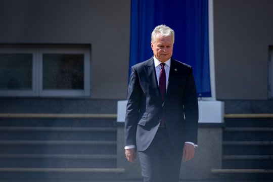 Dėl į Lietuvą įskridusio drono šalies vadovai į priedangą vesti nebuvo