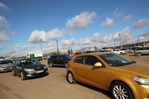 Garsus automobilių mechanikas paragino vairuotojus nebepirkti vieno tipo automobilių: kodėl?