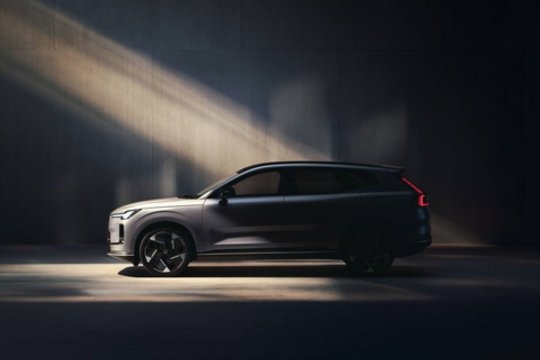 Vos 5,8 litro 100 km degalų sąnaudos: pristatytas naujasis šeimos krosoveris „Volvo“