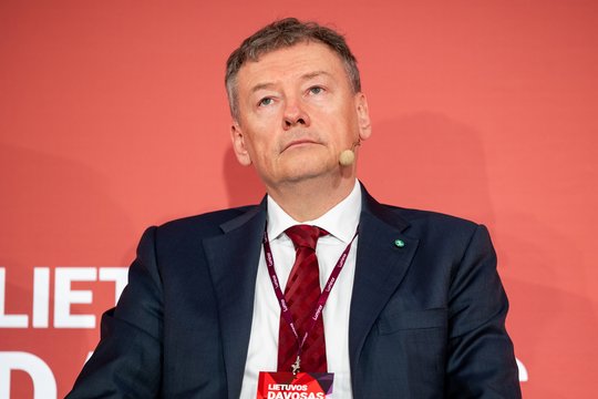 V. Janulevičius. Kaip varlė lėtai virinamame vandenyje: Europa jau džiugiai priima Trumpo tarifus