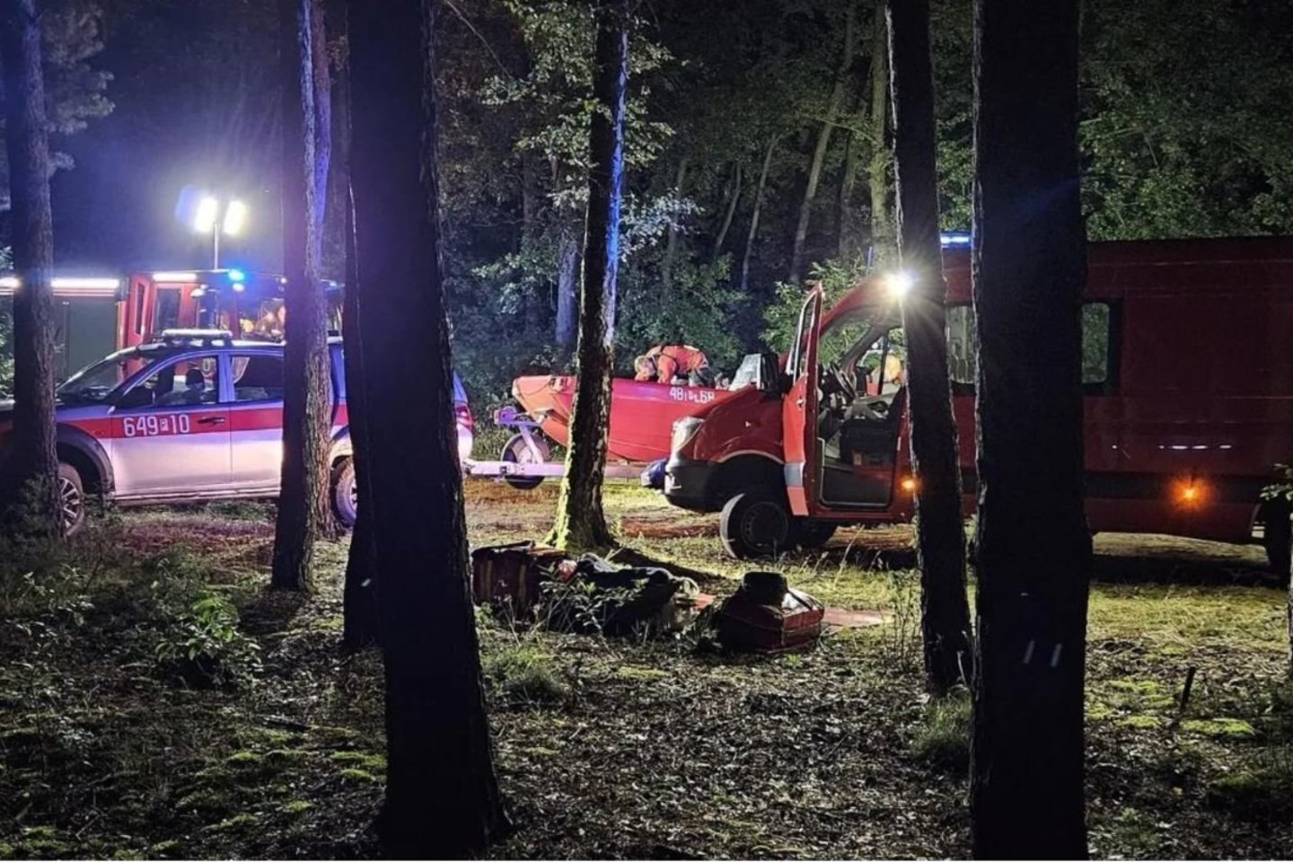 Skautų stovykloje Lenkijoje nuskendo paauglys.<br>Wolsztyn112 (Lenkijos ugniagesių) nuotr.