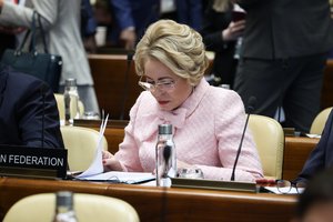 Forume Šveicarijoje – V. Putino sąjungininkė: dalyvauja nepaisant taikomų sankcijų