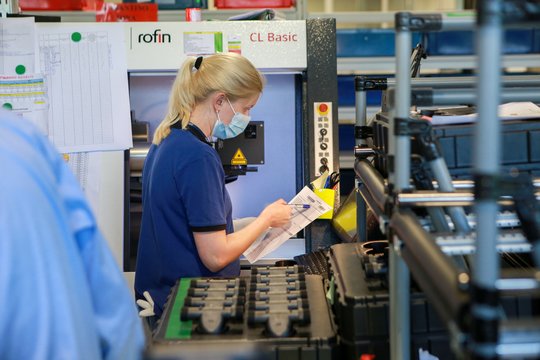 Įspėja ruoštis: dalis įmonių neišvengiamai susidurs su kritusiais užsakymais, tačiau yra, kas guodžia