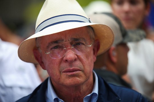 Buvęs Kolumbijos prezidentas A. Uribe pripažintas kaltas dėl spaudimo liudytojams