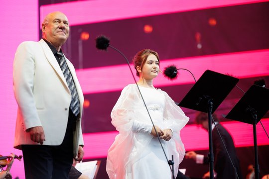 Maestro Vladimiras Prudnikovas apie Lietuvą garsinančią scenos artistę: „Tai labai talentinga mergaitė“ 