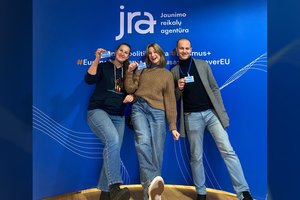 Kai savanorystė tampa gyvenimo keliu: Luizos istorija organizacijoje „Ne imti, bet duoti“