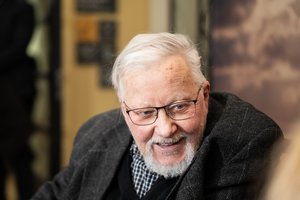 G. Nausėdai E. Gentvilą išvadinus šiukšle – ironiška V. Landsbergio frazė 