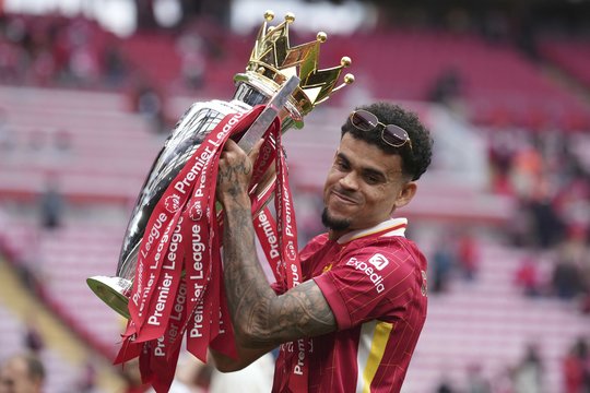 Oficialu: nemažą sumą paklojęs „Bayern“ įsigijo „Liverpool“ žvaigždę