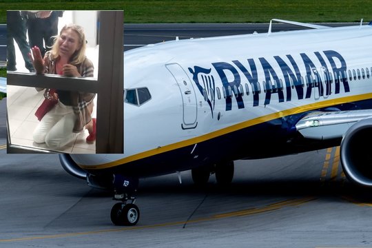 Oro uoste nufilmavo dramatišką vaizdą: apsiverkusi keleivė prieš darbuotojus puolė ant kelių – viskas dėl bagažo