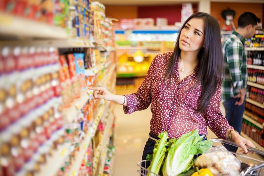 Kaip maisto produktų pakuotės veikia mūsų pasirinkimus?