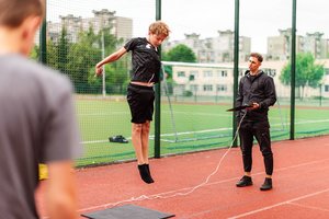 Kartingas vaikams: sportas ar pramoga?