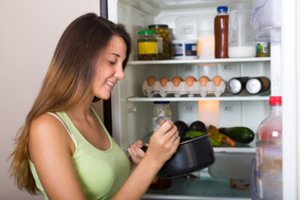 Geriausias užkandis prieš miegą svorio metimui: kokia vakarienė „neina į kūną“