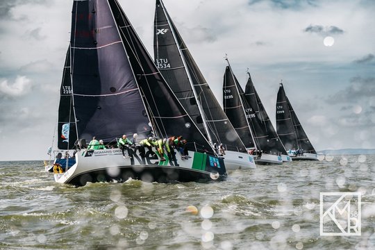 Vėjuotas, sportiškas, intensyvus – trečiasis „Kuršių marių regatos“ etapas tapo buriuotojų meistriškumo egzaminu