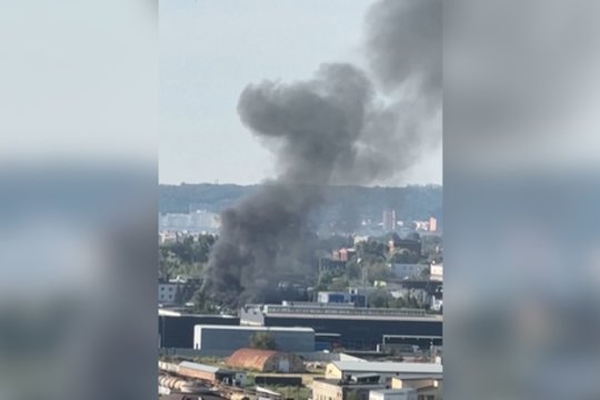 Rusijoje – dronų atakos: Volgogrado srityje laikinai sustabdė traukinių eismą