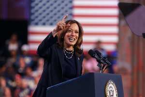 Kamala Harris išleis knygą apie 2024 m. prezidento rinkimus