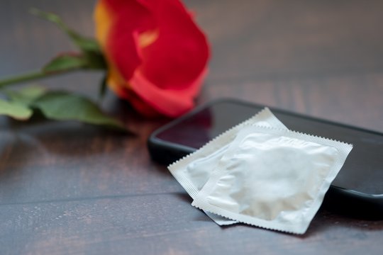 Gydytoja akušerė-ginekologė: lytiškai plintančių ligų rizika ir pasekmės tenka abiem partneriams