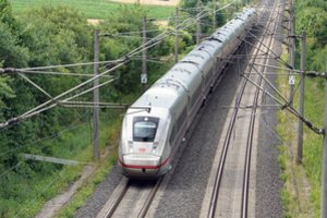 Vokietijoje visai dienai sutriko traukinių eismas: įtariamas sabotažas