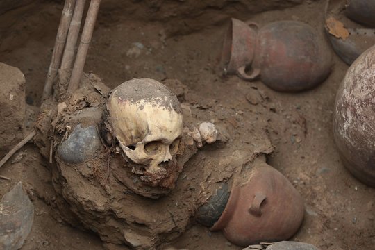 Peru dujininkai rado 1 000 metų senumo mumiją