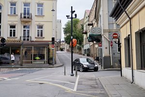 Pinigų daug, o naudos – jokios: pažeidimus įvykdę vairuotojai gali likti ir nenubausti