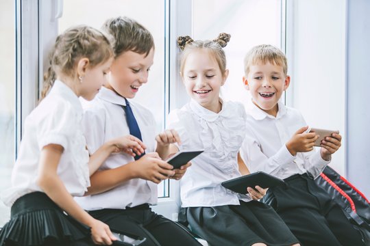 Suomija ribos mobiliųjų telefonų naudojimą mokyklose