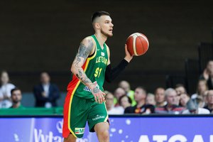 Dėl trenerio pasitikėjimo džiūgaujantis D. Sirvydis atskleidė, kaip keisis rinktinės žaidimas su J. Valančiūnu