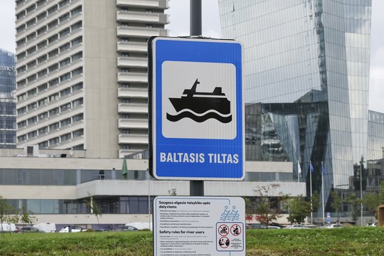 Neryje – per daug vandens: miestas stabdo keleivinę laivybą