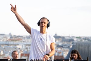 Kviečia suklusti vykstančius į Armino van Buureno šou Vilniuje: į sceną nelips vienas didžėjus