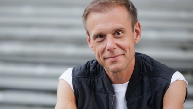 Elektroninės muzikos žvaigždė davė išskirtinį interviu: A. Van Buurenas – apie itin slaptą projektą ir santykį su Lietuva