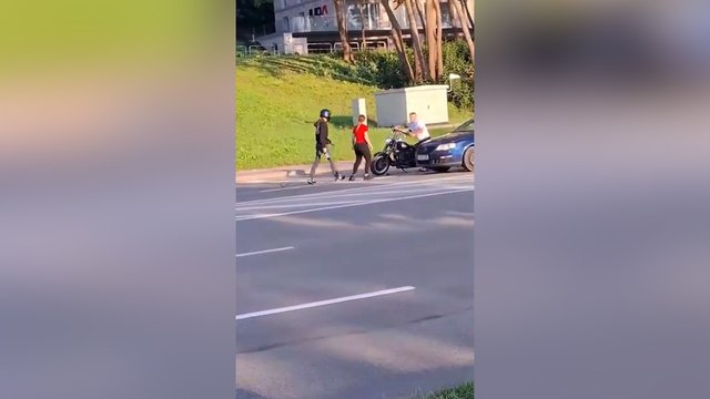 Vienoje judriausių Kauno gatvių kilo muštynės: pasidalijo filmuota medžiaga